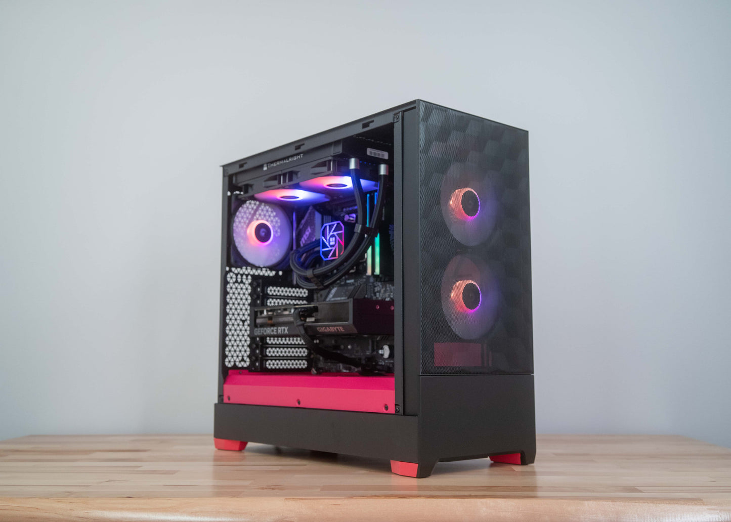 Chinook 7600X / RTX 5070