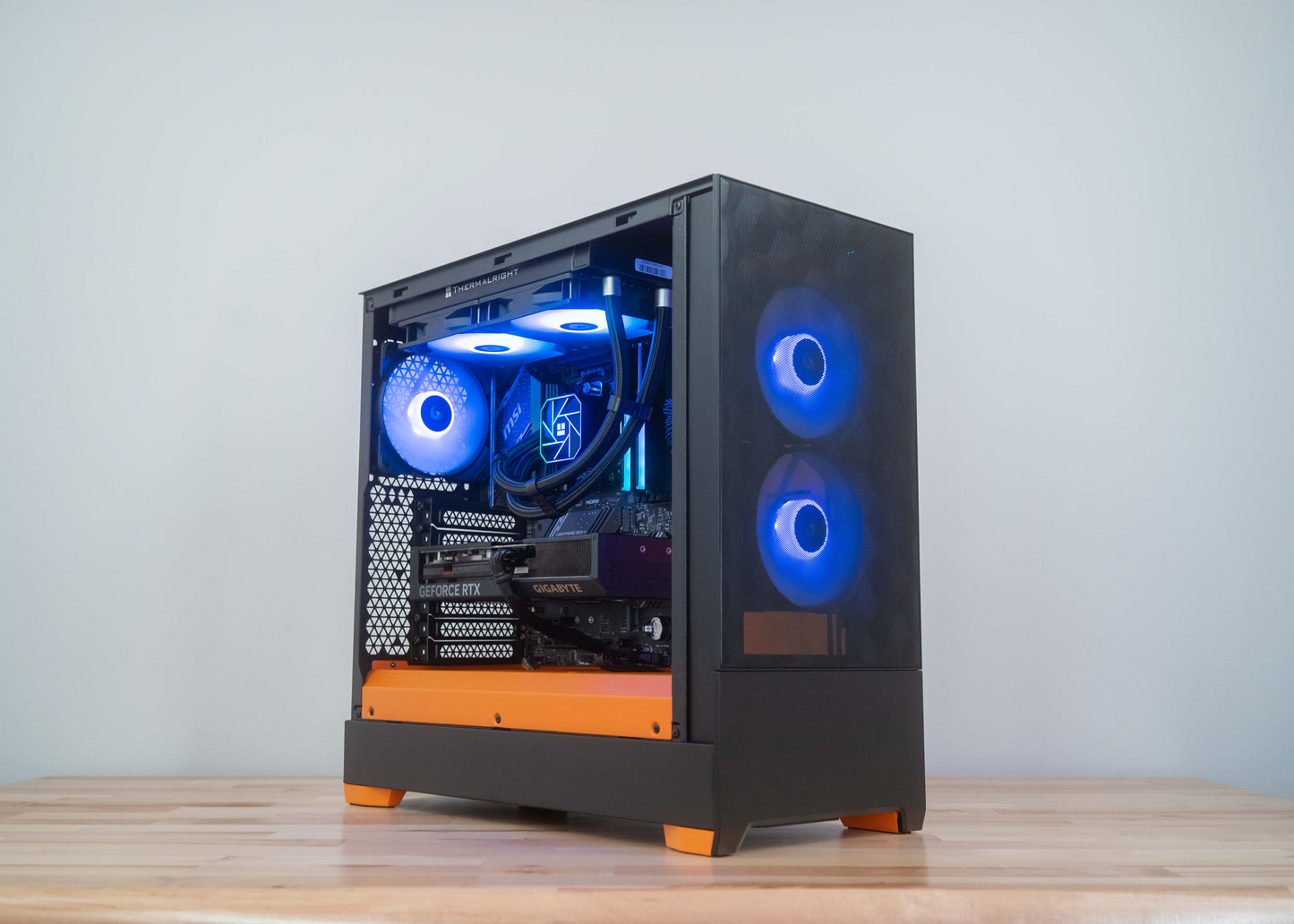 Chinook 7600X / RTX 5070